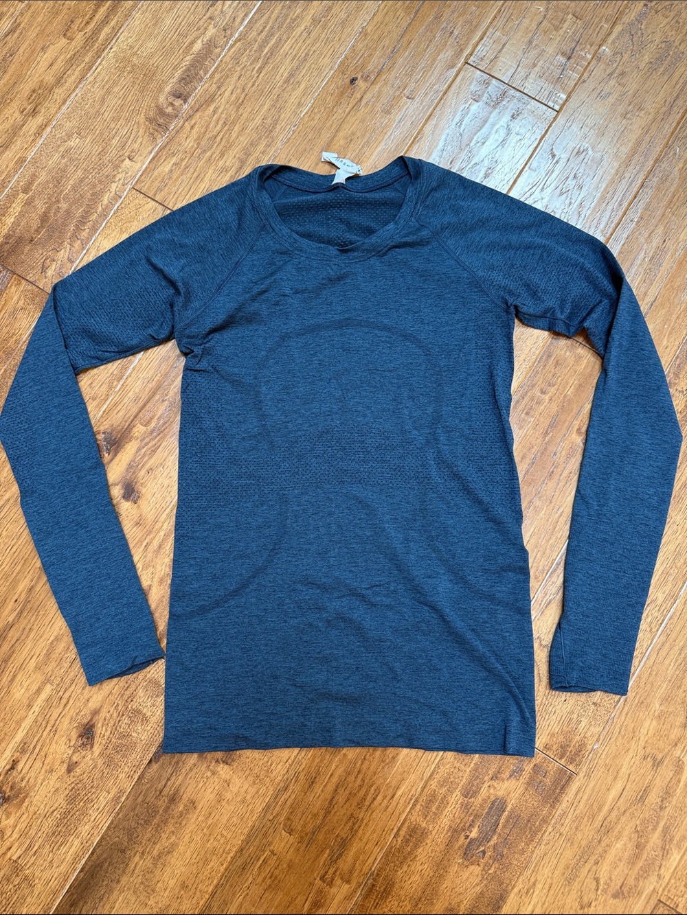 Lululemon Swiftly Tech Long Sleeve